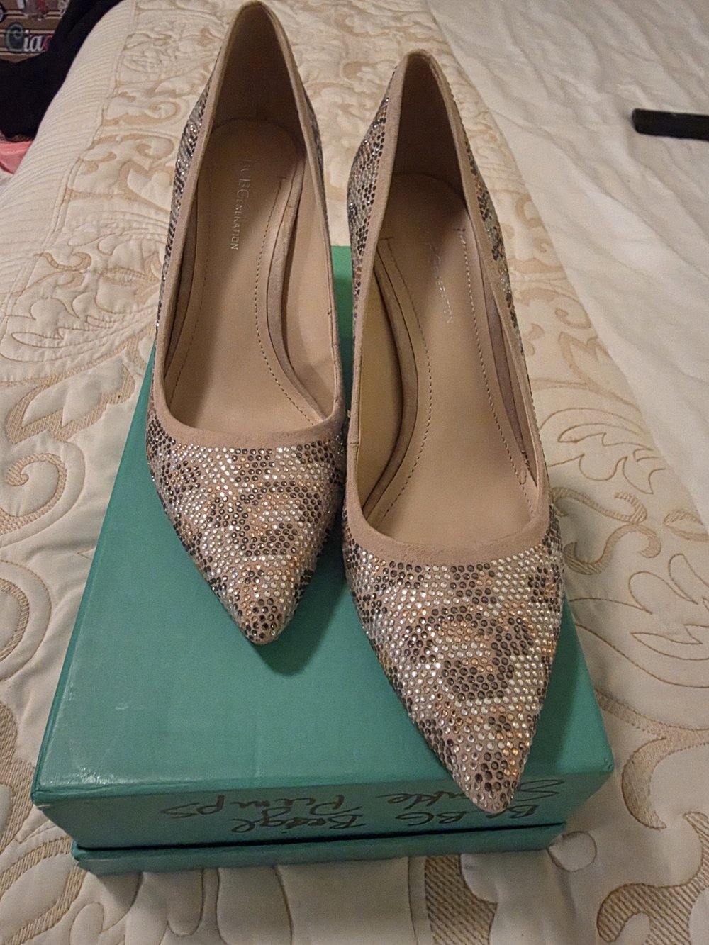 BCBGeneration Nude Sequin Pointed Toe Pumps Sz 8